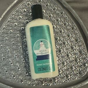 Perfectly Posh Snowed In Vanillamint Body Wash